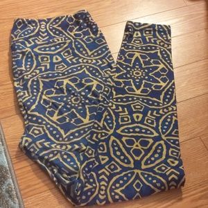 EUC Lularoe TC leggings